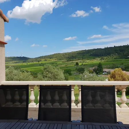 In With Pool Near Carcassonne, Cleaning Included